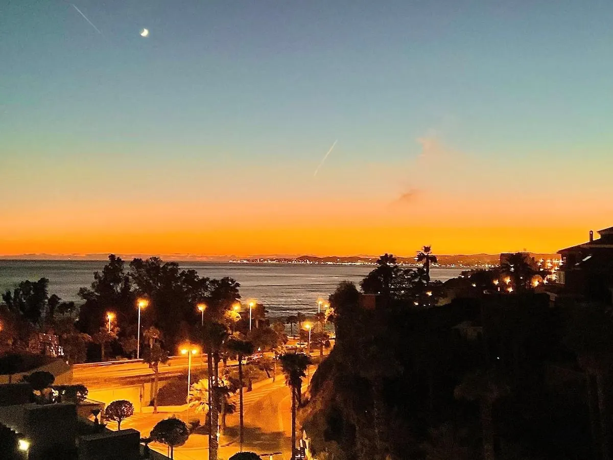 Costa Del Sol Luxury Apartment 1-D بينالماذينا